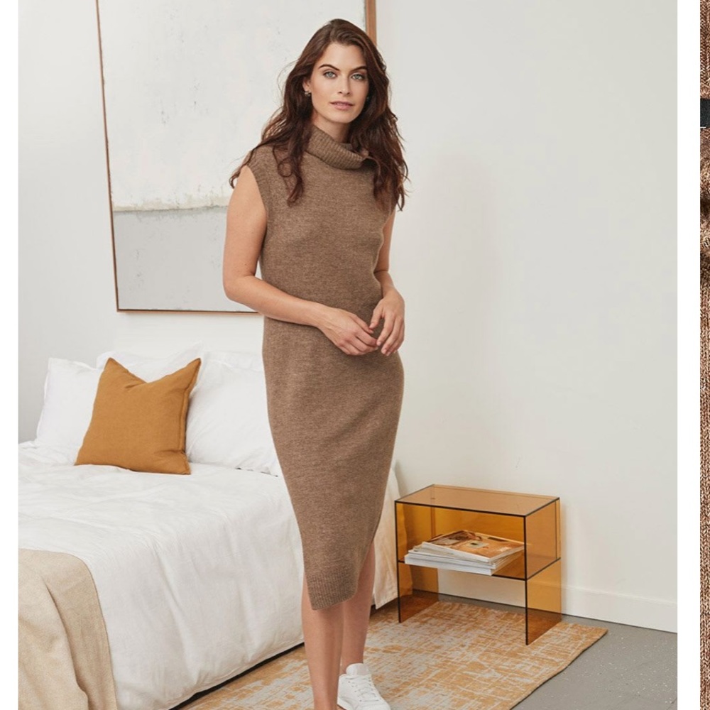 RW&CO. Midi Sleeveless Spongy Sweater Dress